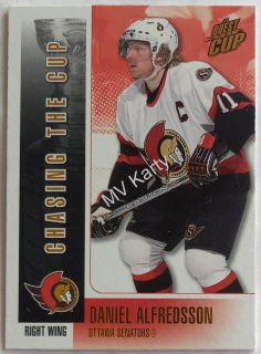 2002-03 Pacific Quest for the Cup - Chasing the Cup #12 Daniel Alfredsson